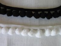 Preview: Pom-Pon- Borte - ca. 18 mm einzeln - schwarz