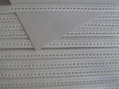 Klöppelspitze -10 mm - weiss