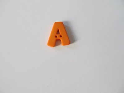Knopf - 15 mm - Buchstabe A - orange