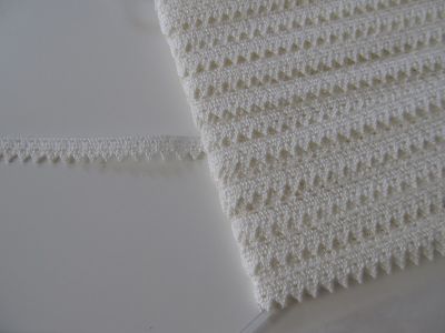 Klöppelspitze - 8 mm - halbgebleicht