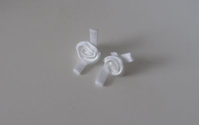 Satinröschen zierlich - weiss